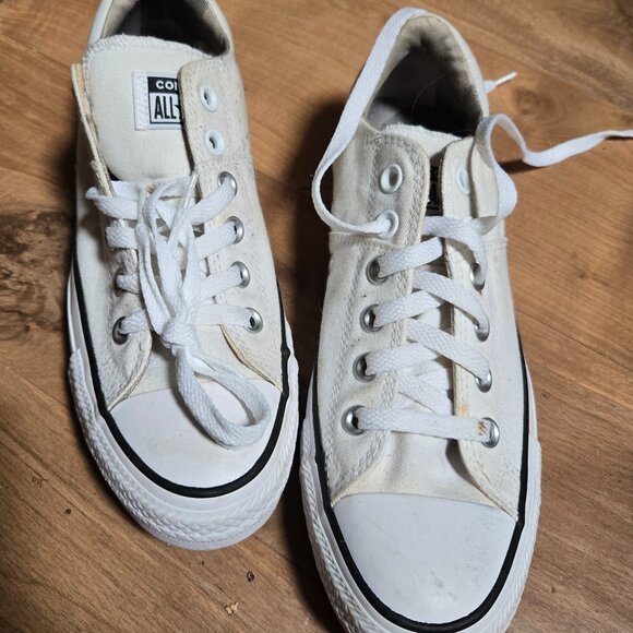 Converse - Picture 1 of 1